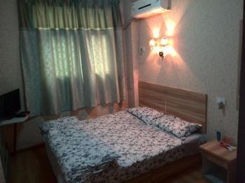 Wuhan Wansongyuan Guoshun Hostel Экстерьер фото